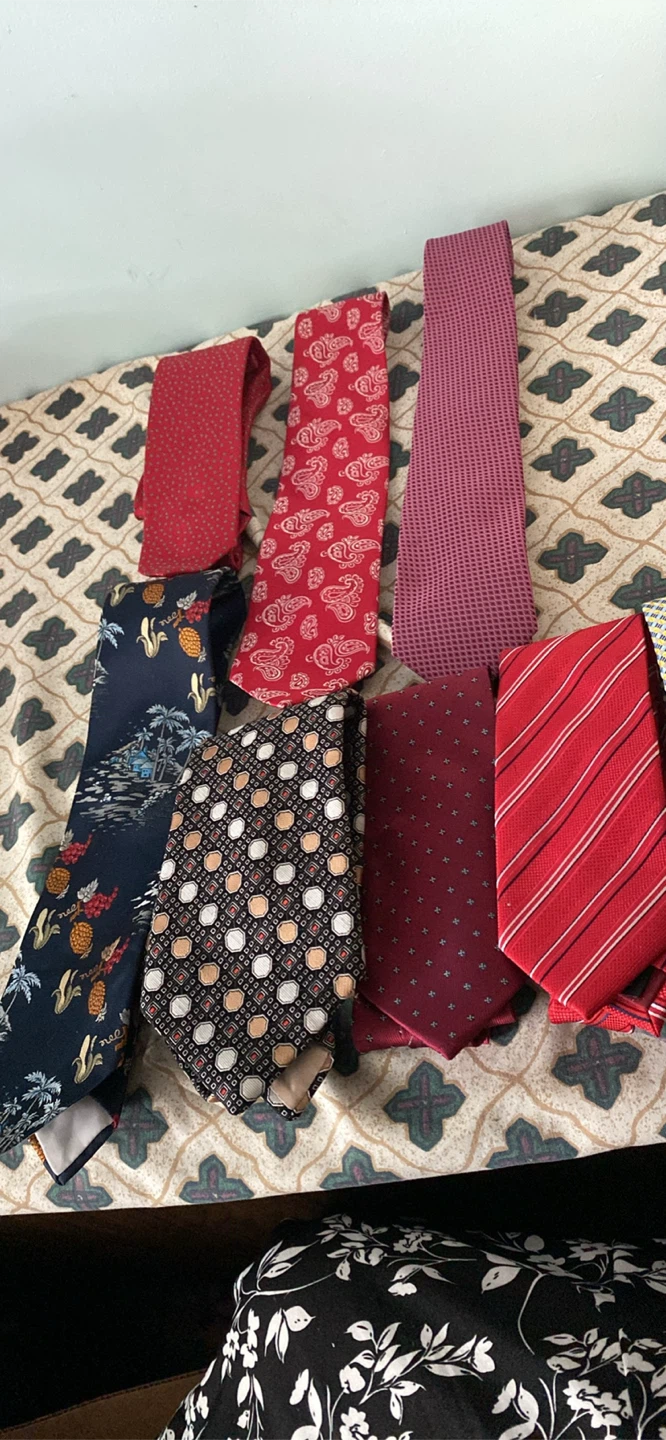 Assorted Men's Neckties selling each for $7 or 3 for $25 - photo 5