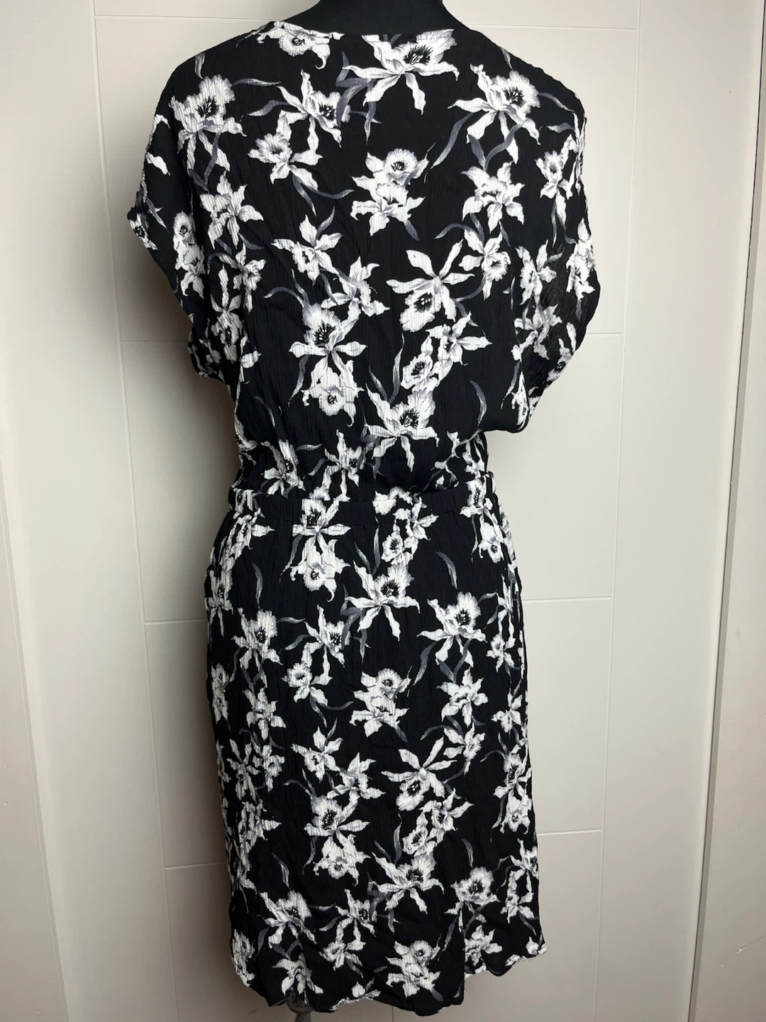 Black Tape Floral Dress - Size M - photo 2