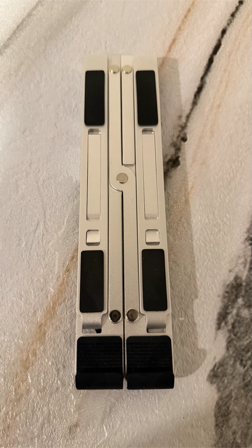 Targus Foldable Aluminum Laptop Stand + USB Hub