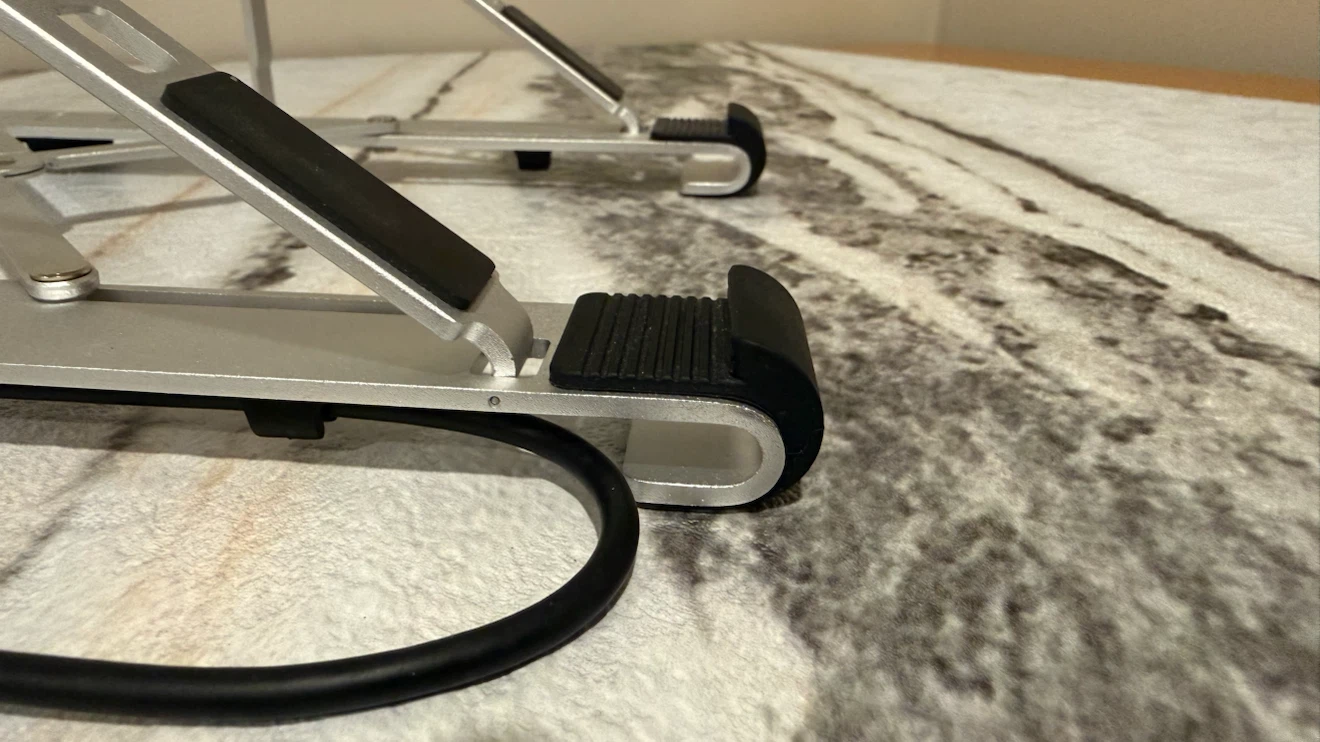 Targus Foldable Aluminum Laptop Stand + USB Hub - photo 5