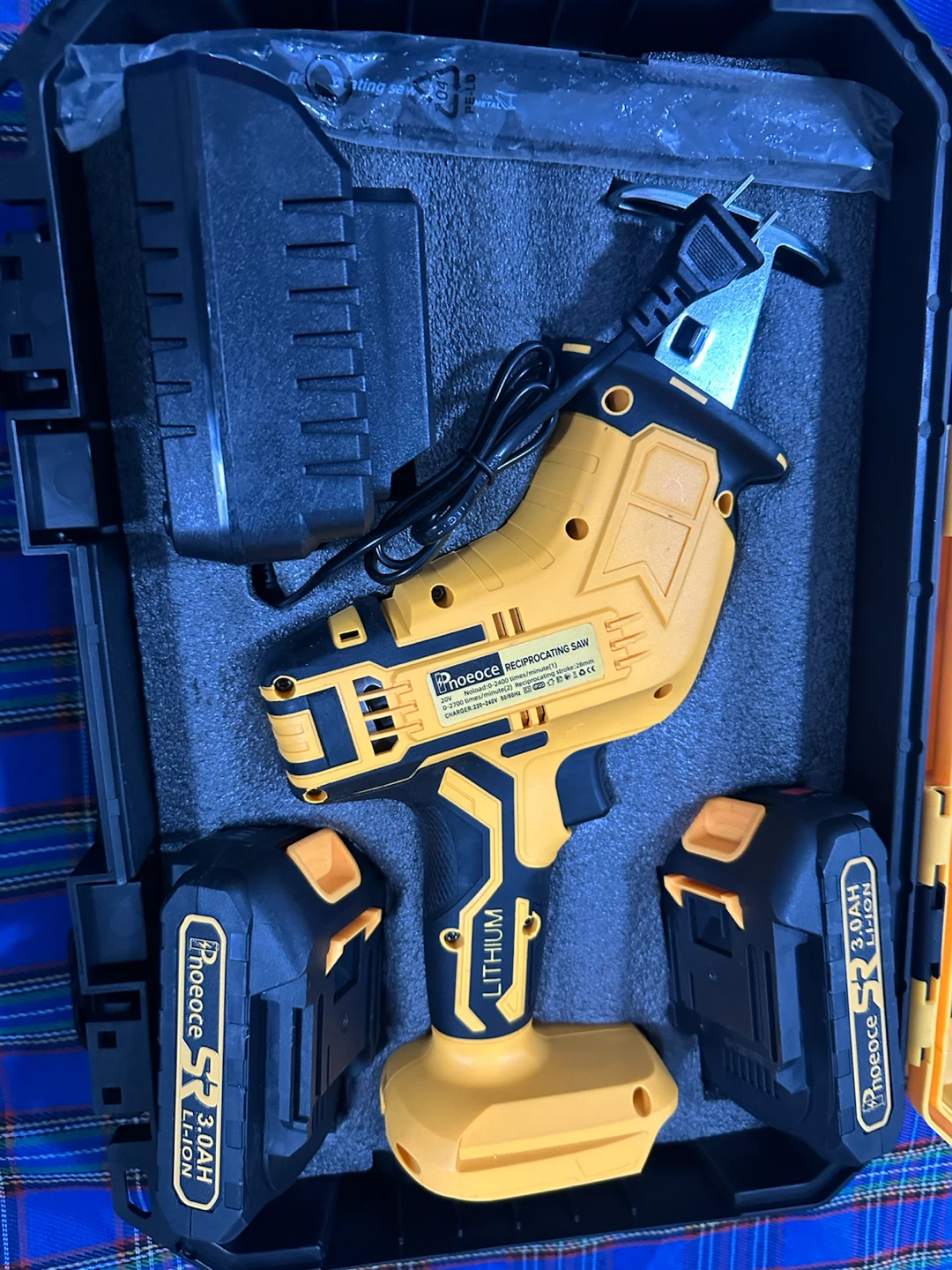 Cordless Reciprocating Saw with 2 Batteries and Case - photo 3
