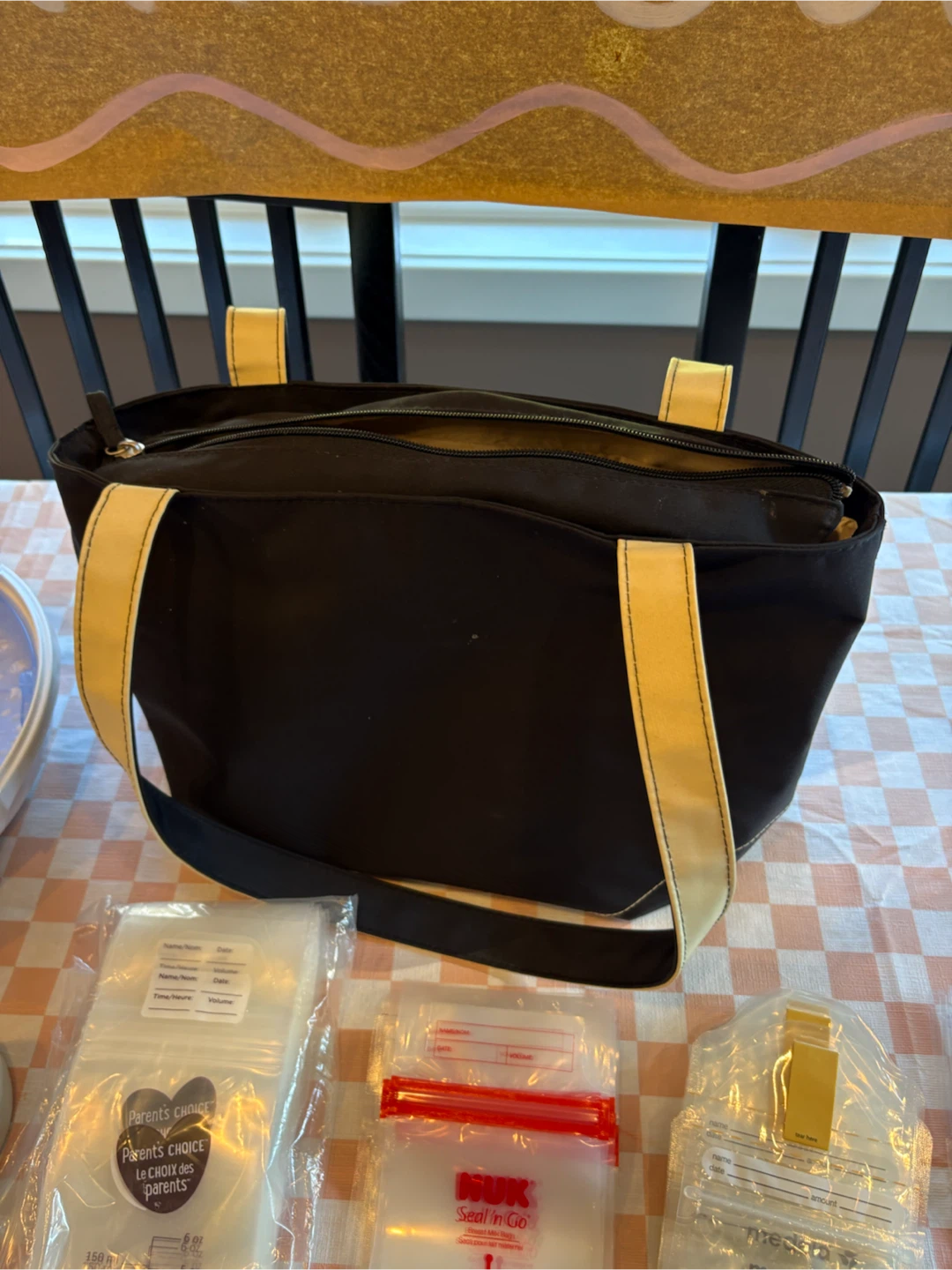 Elvie breast pump and accessories - photo 3