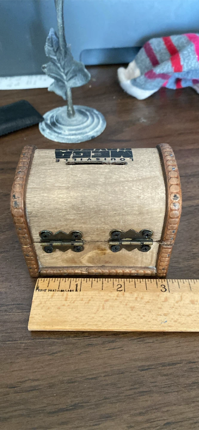 Louisville Mega Tavern Wooden Treasure Chest Coin Bank - photo 4