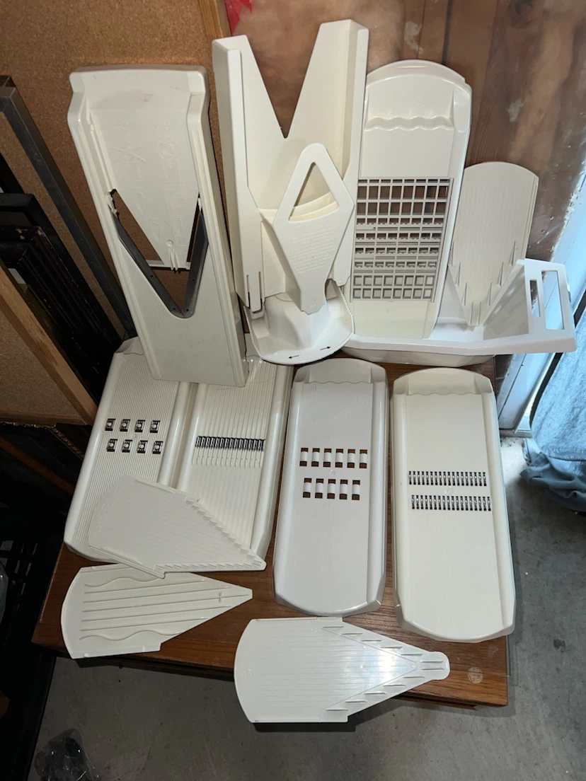 White Vegetable Slicer Mandoline Set