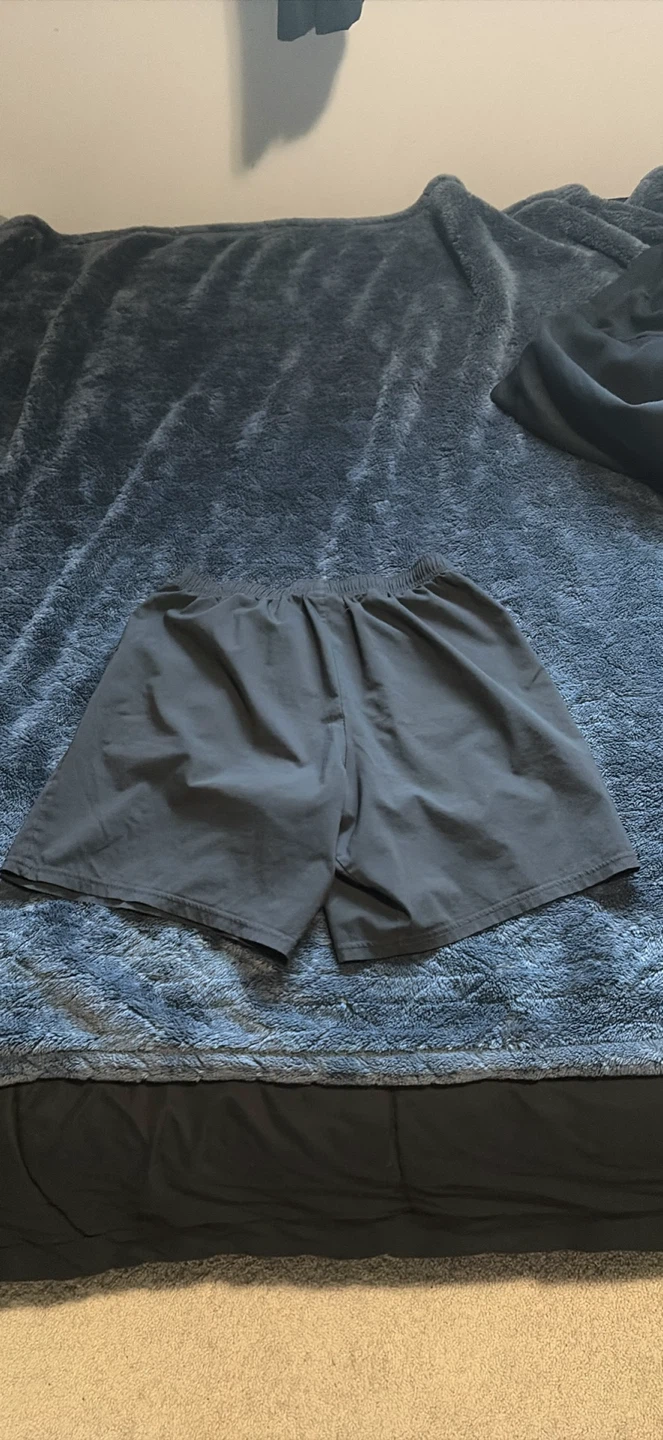 Gymshark Athletic Shorts - Men's Size M - photo 3