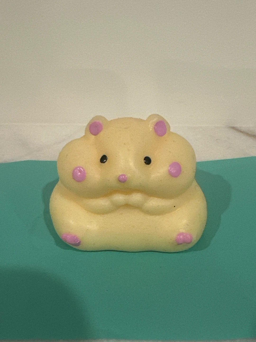 A sticking fun mouse!!!