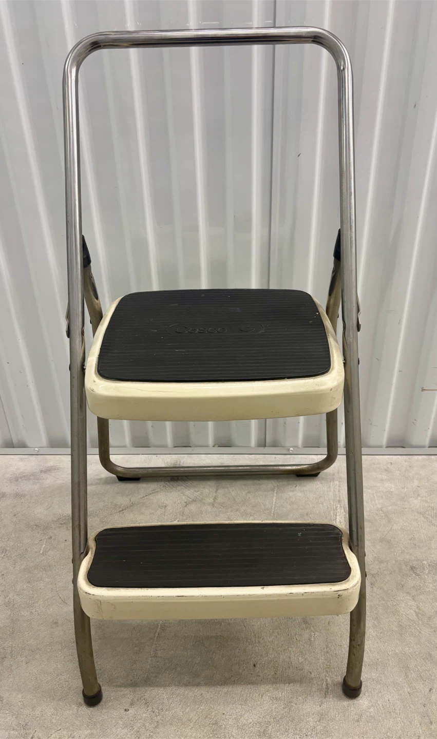Cosco 2-Step Step Stool Ladder - photo 2