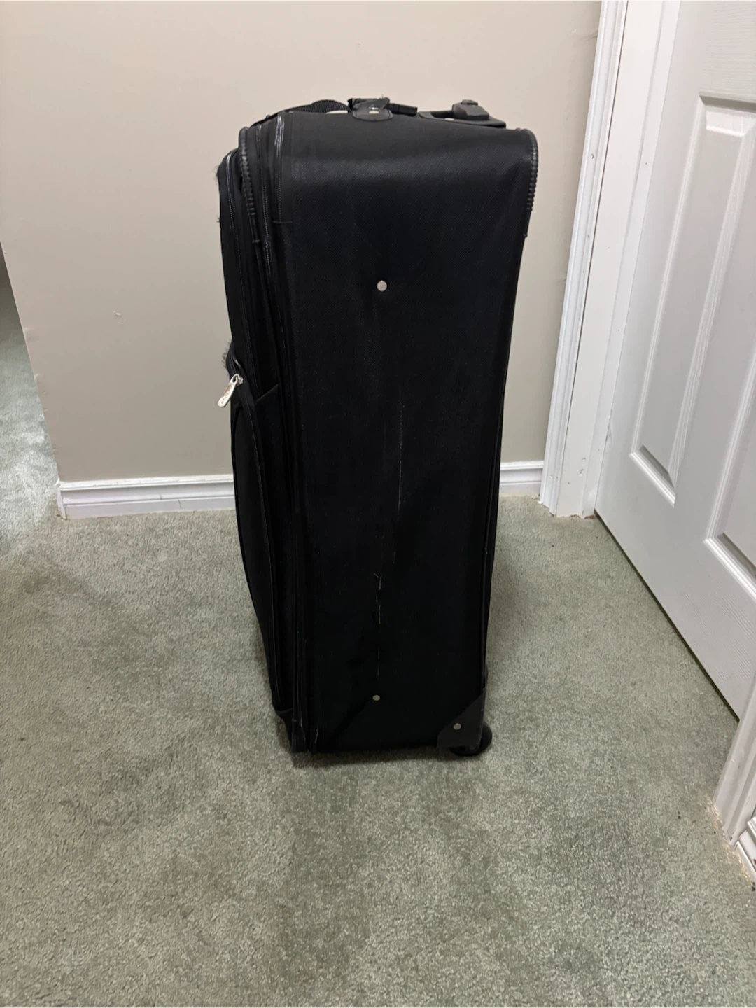 Black Samsonite Rolling Suitcase - photo 5