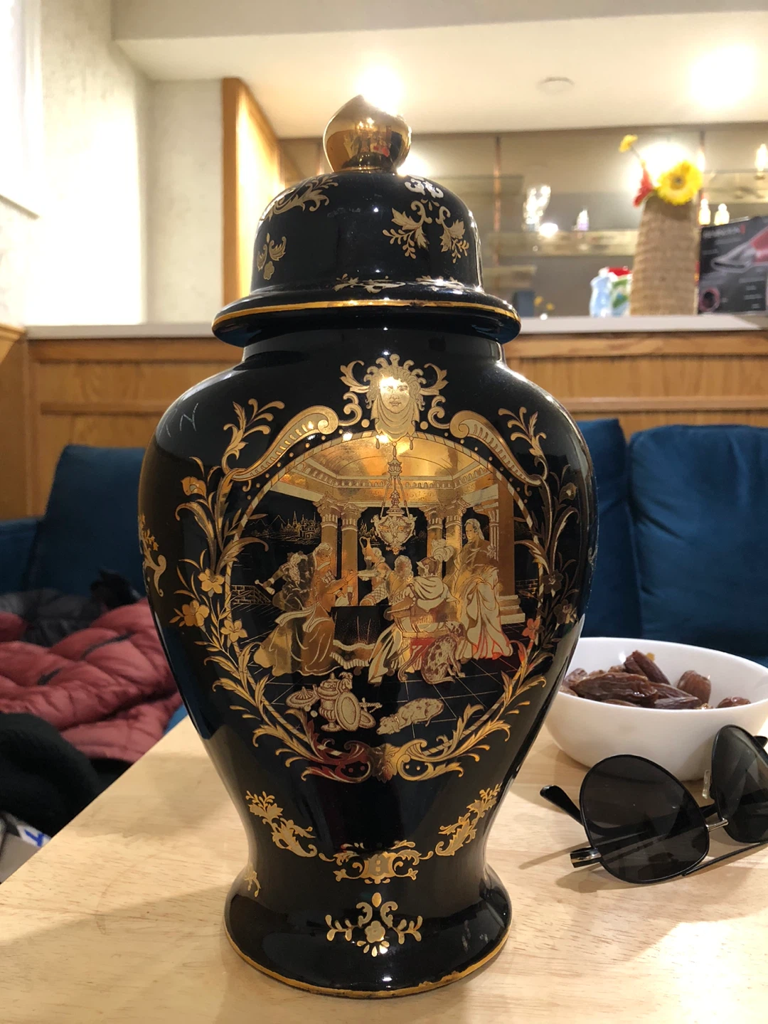Vintage Decorative  vase with lid - photo 4