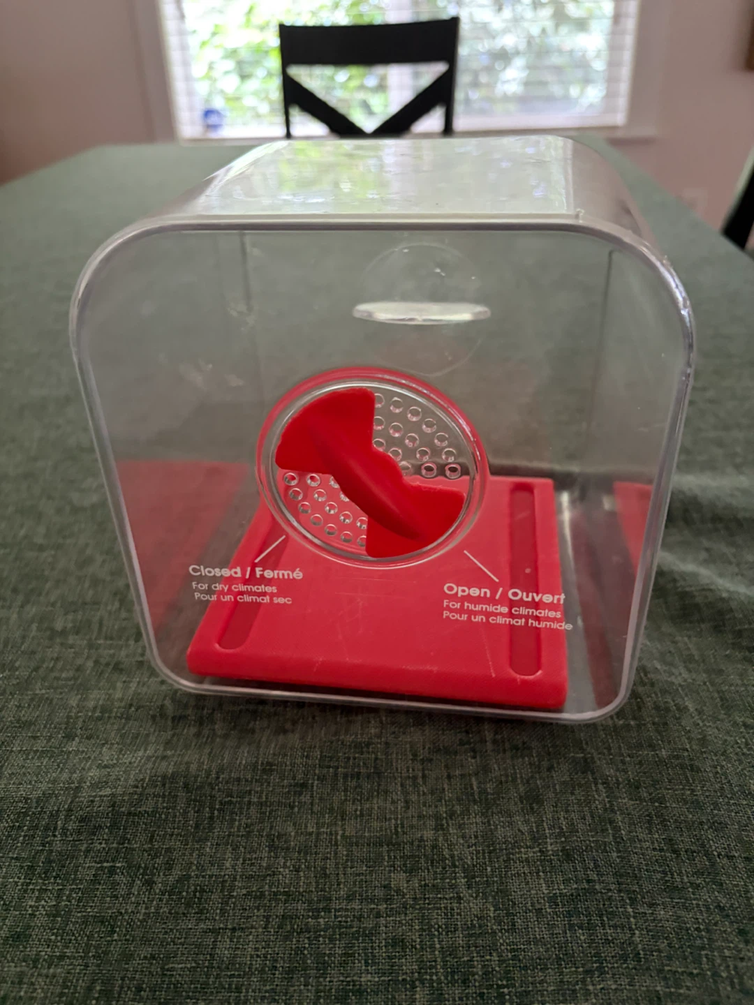 Bread saver plastic container - photo 3