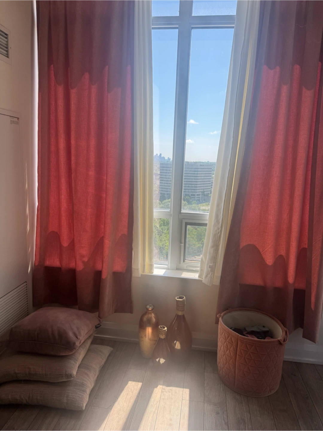 Decorative Vases Set and curtains