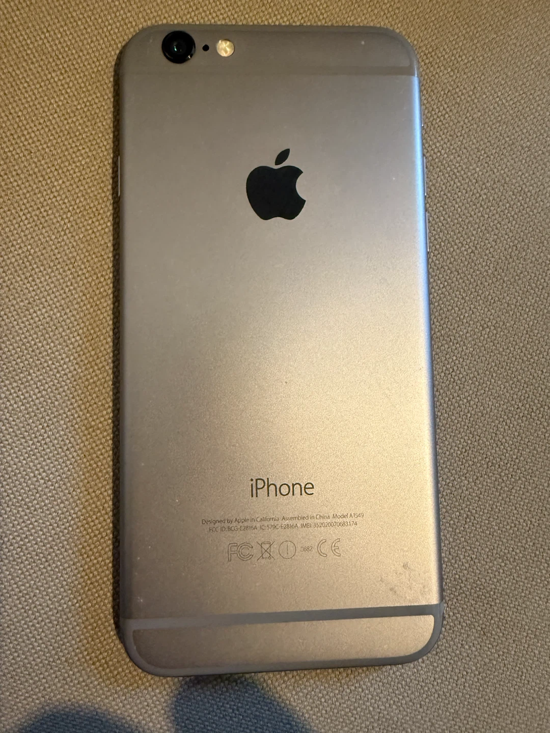 iPhone 6 - photo 2