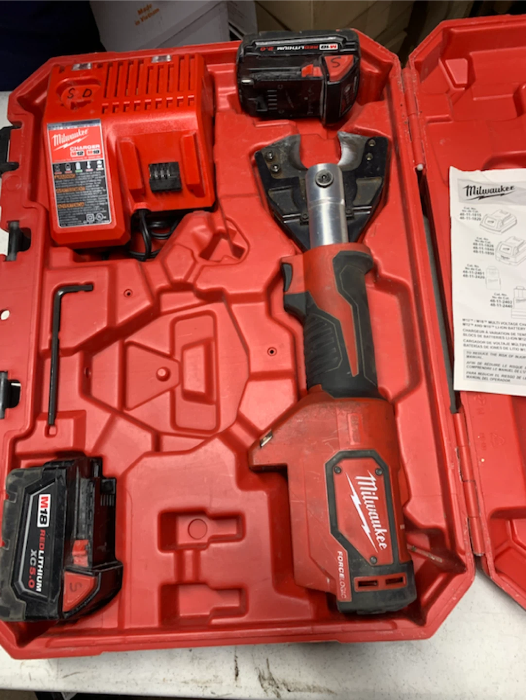 Milwaukee 2729-22 M18 FUEL Deep Cut Band Saw Kit.