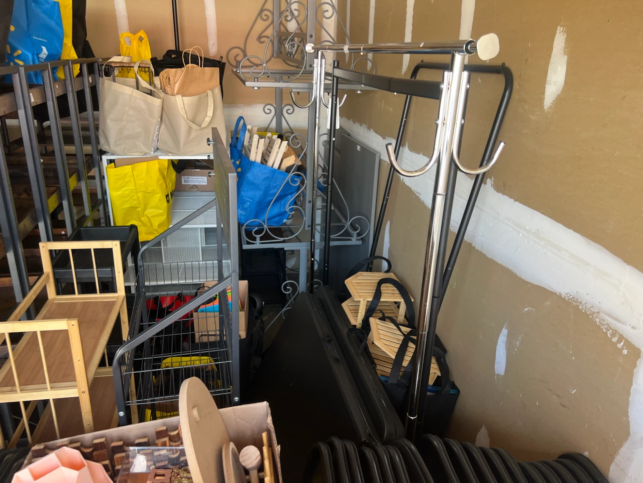 10x15 retail storage locker lot - photo 3
