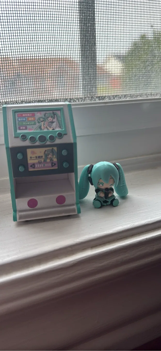Hatsune Miku Mini Arcade Figure