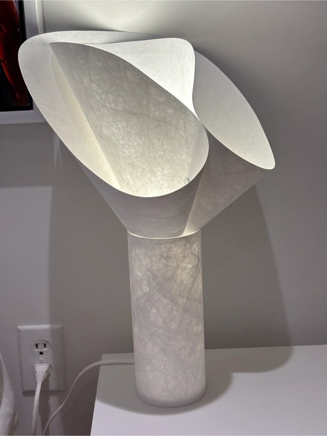 Modern White Paper Shade Table Lamp - photo 2