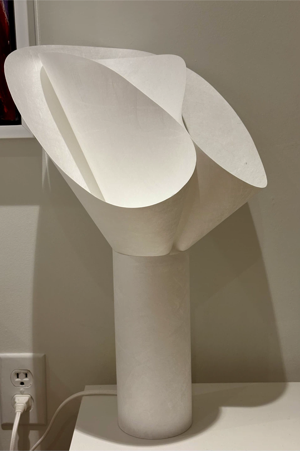 Modern White Paper Shade Table Lamp - photo 3