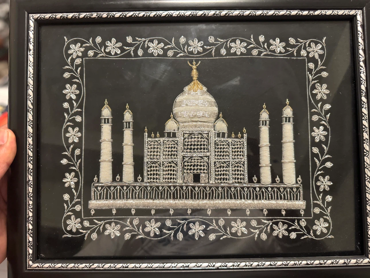 Framed Taj Mahal Embroidery Art - photo 2