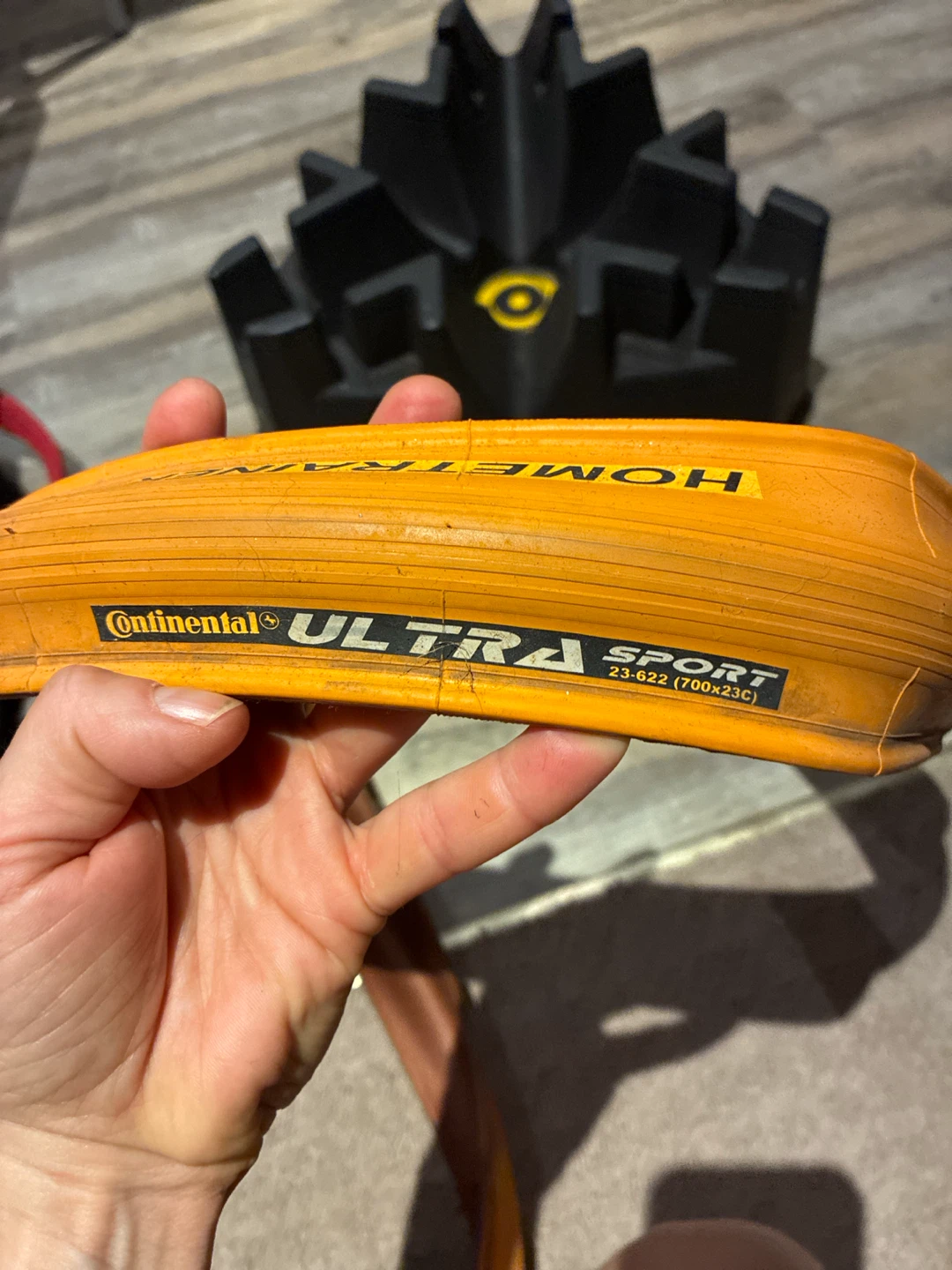 CycleOps Hometrainer Stand and Continental Ultra Sport Tire - photo 3