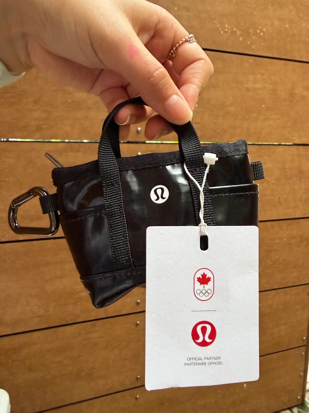 Lululemon Team Canada Nano Tote Bag - photo 2
