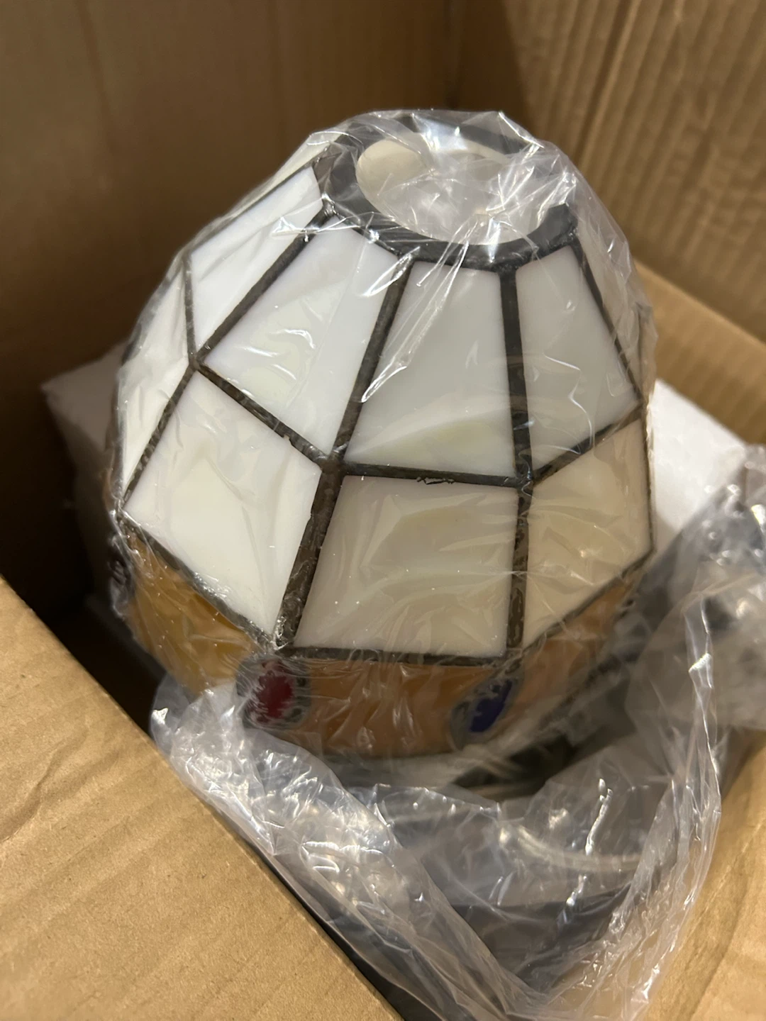New One Pack  Tiffany Style Stained Glass Wall Sconce Lamp Shade - photo 3