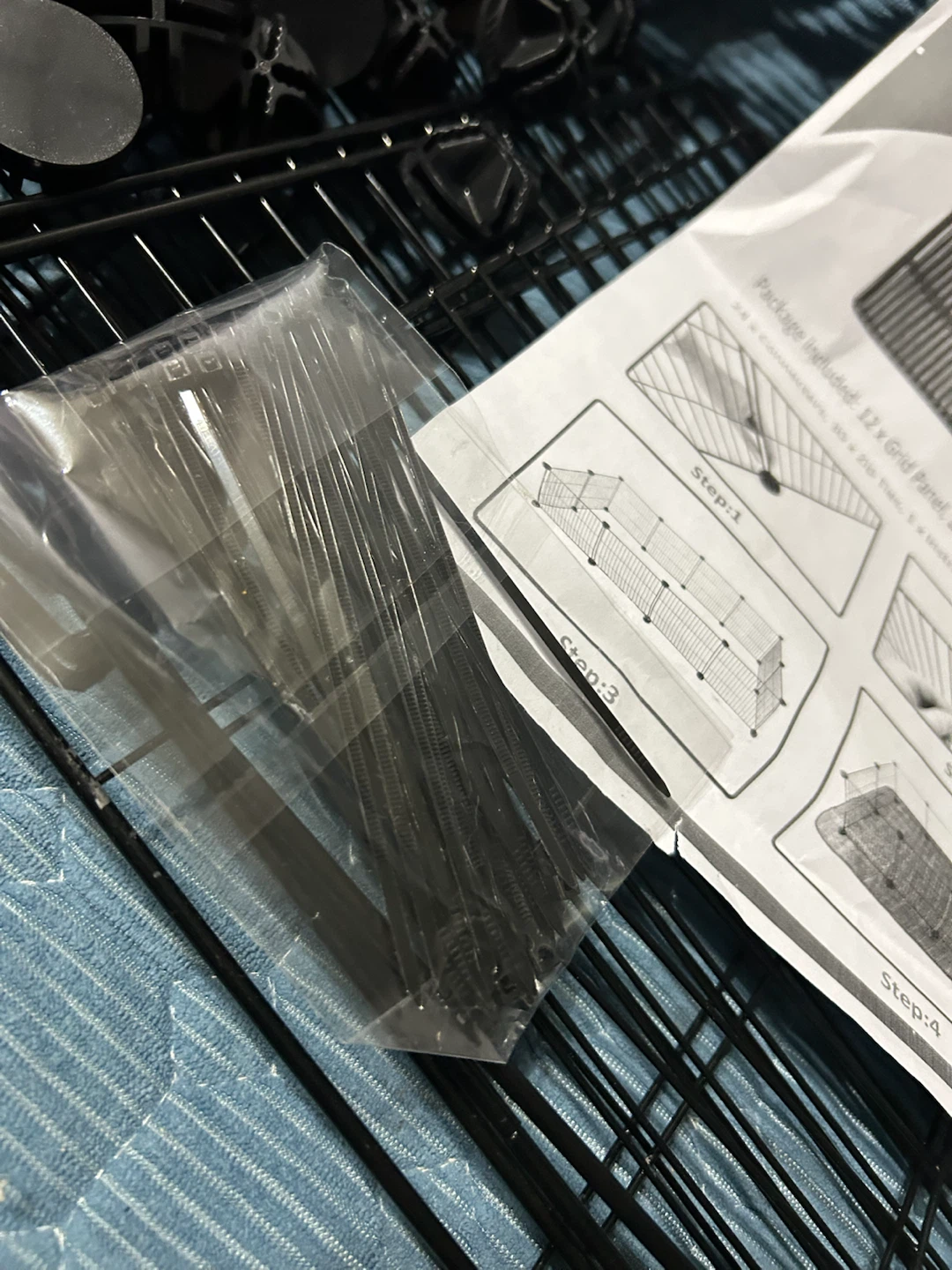 New-Modular Grid Pet Playpen Panels and Connectors - photo 4