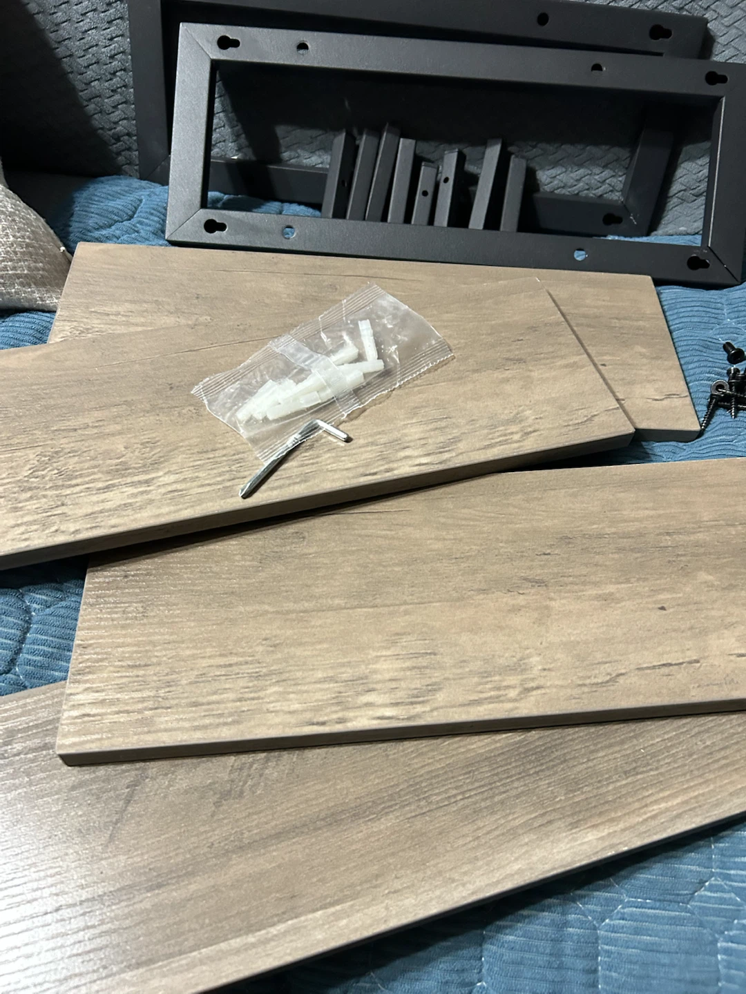 Brand New-HOOBRO Floating Shelves Set of 2 - Greige