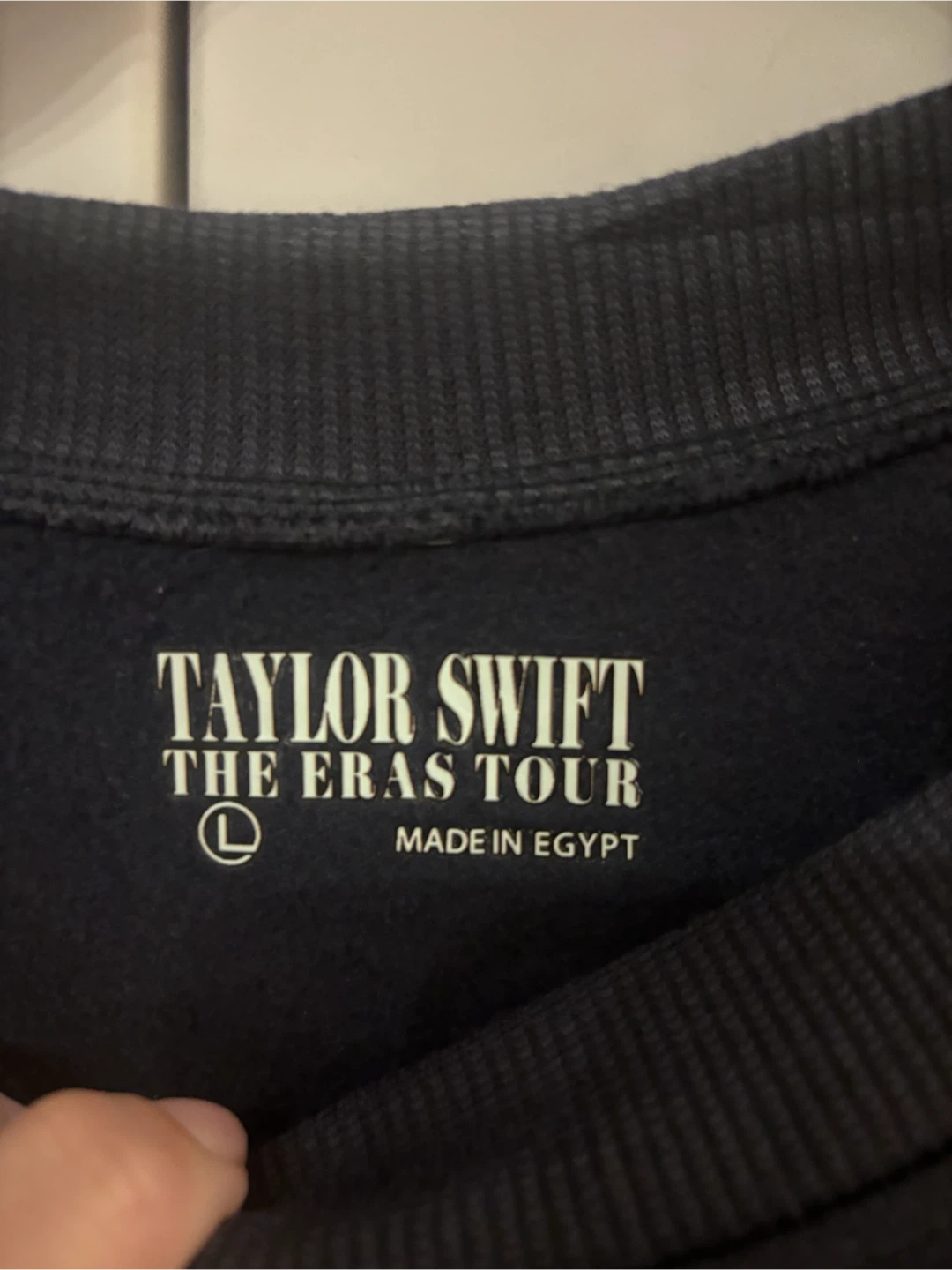 Taylor Swift The Eras Tour Crewneck Sweatshirt Size L - photo 2
