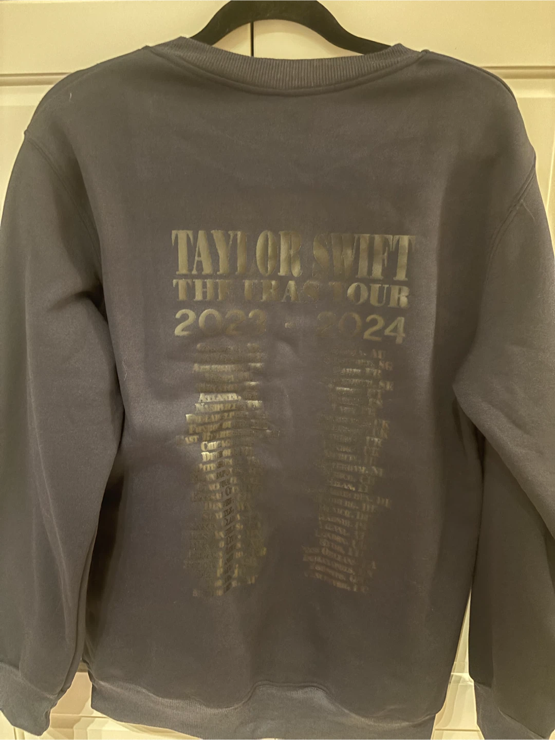 Taylor Swift The Eras Tour Crewneck Sweatshirt Size L - photo 3