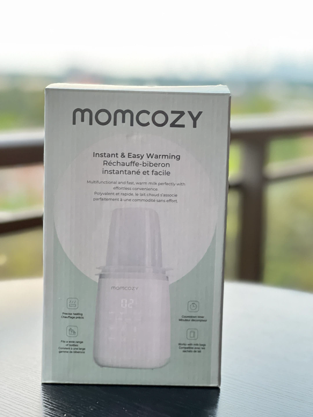 Momcozy instant and easy bottle warmer