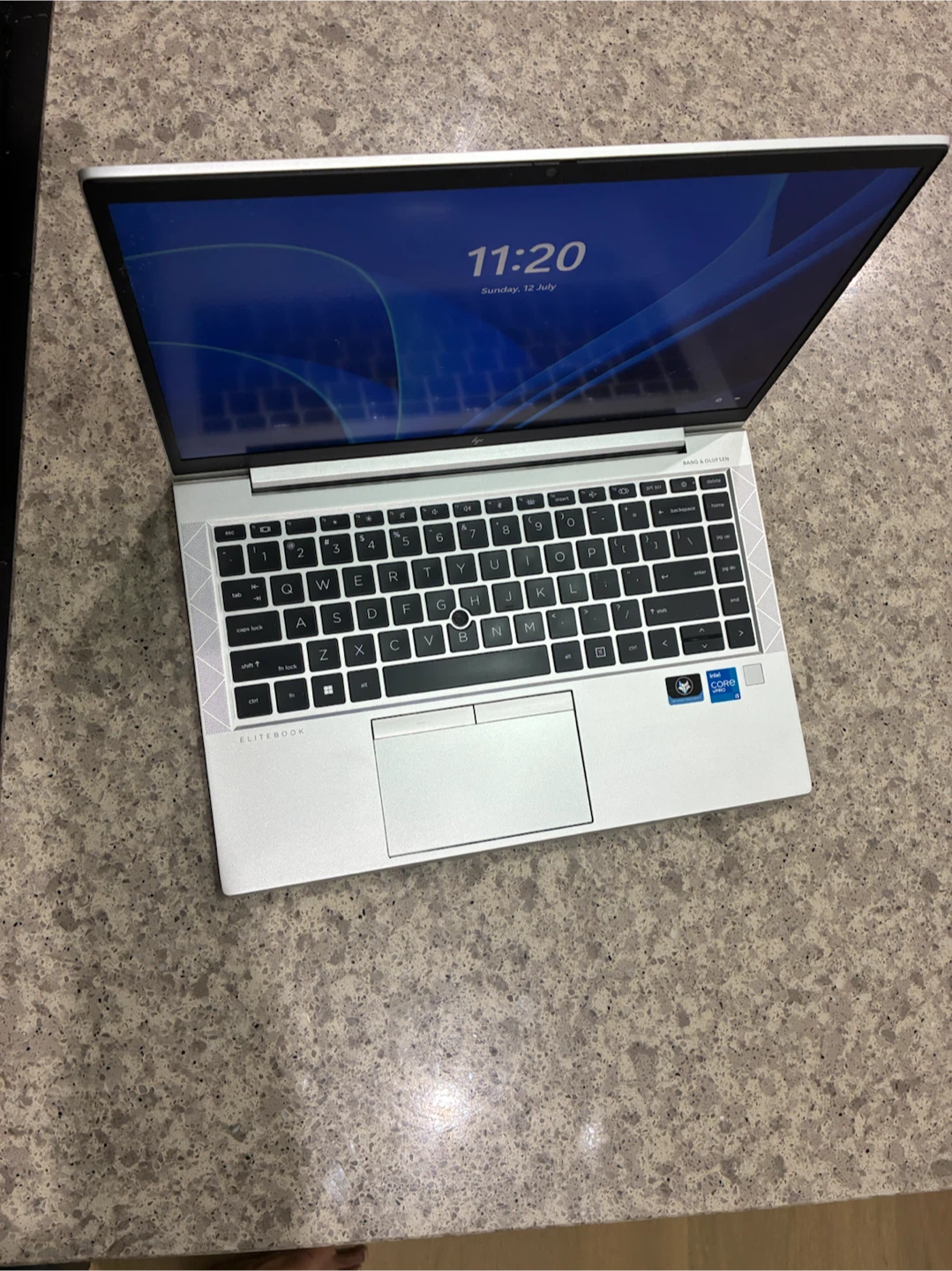 HP EliteBook Laptop 840 G8 - photo 2