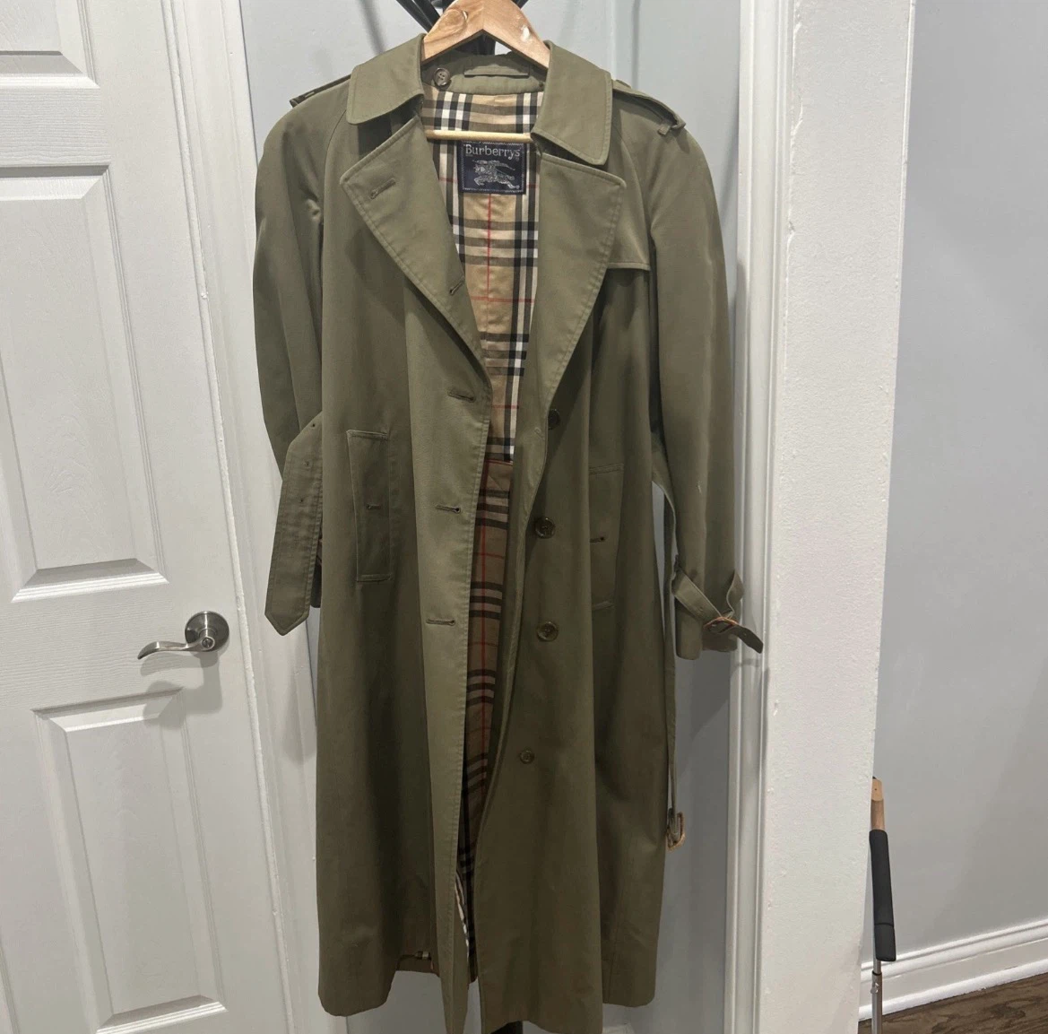 Burberry Trench Coat Size 8 Long