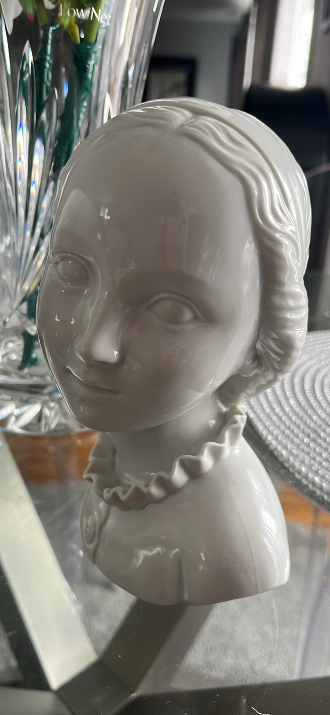 Vintage Ceramic Boy and Girl Bust Figurines - photo 2