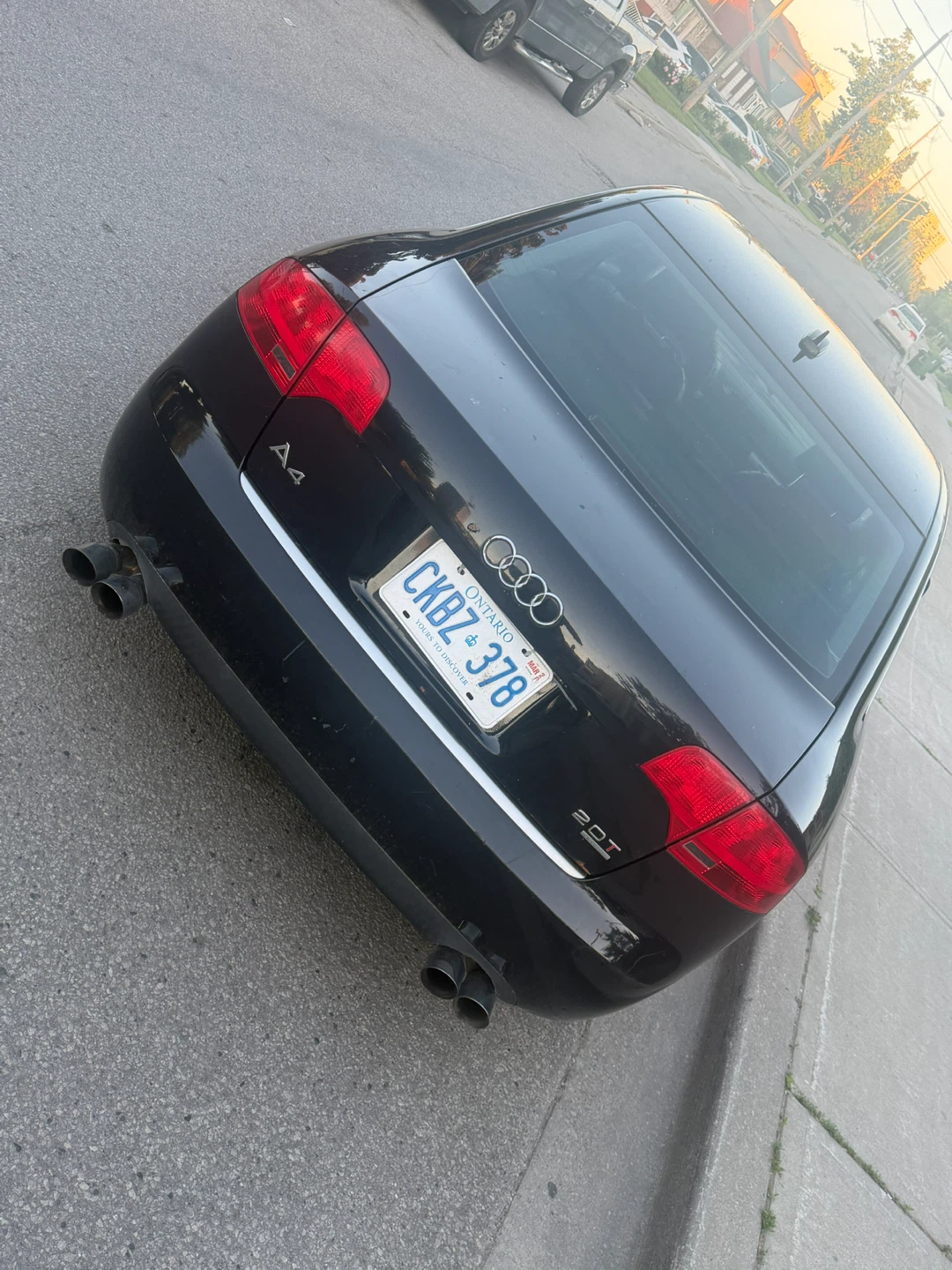 Black Audi A4 2.0T Sedan - photo 4