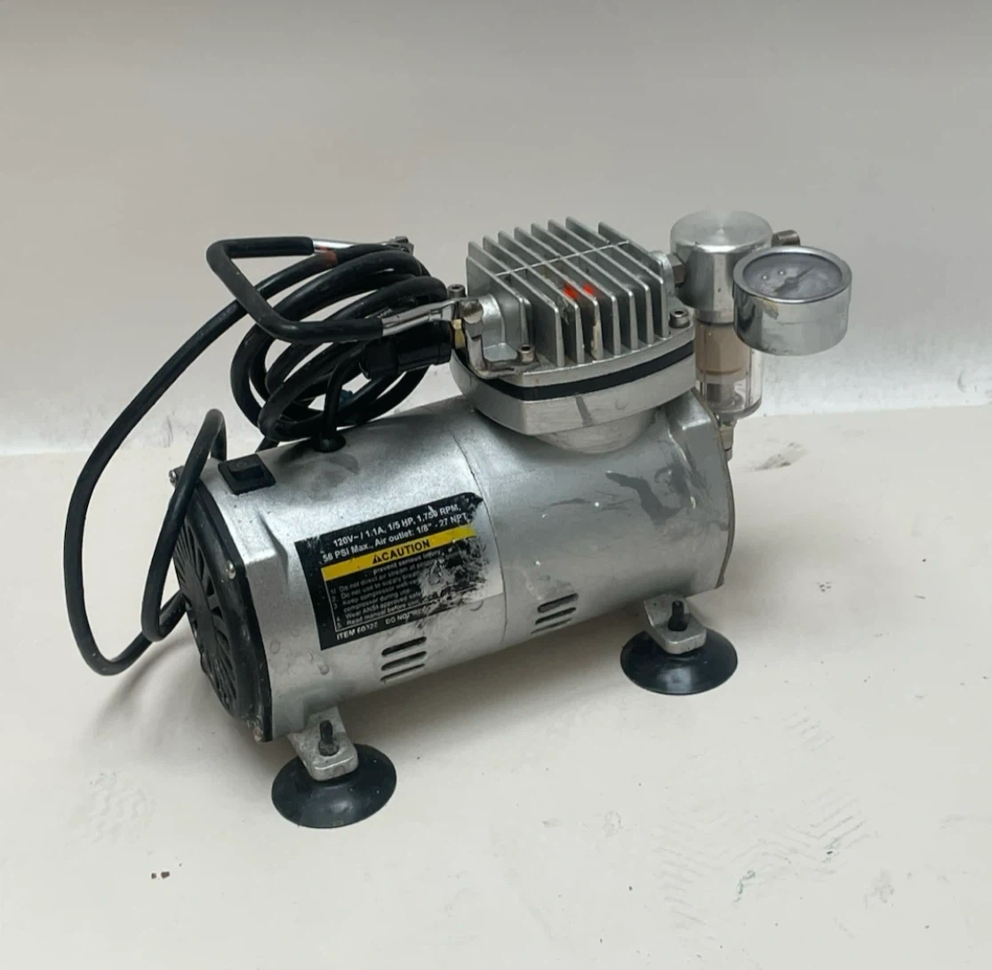 Central Pneumatic Airbrush Compressor - photo 3