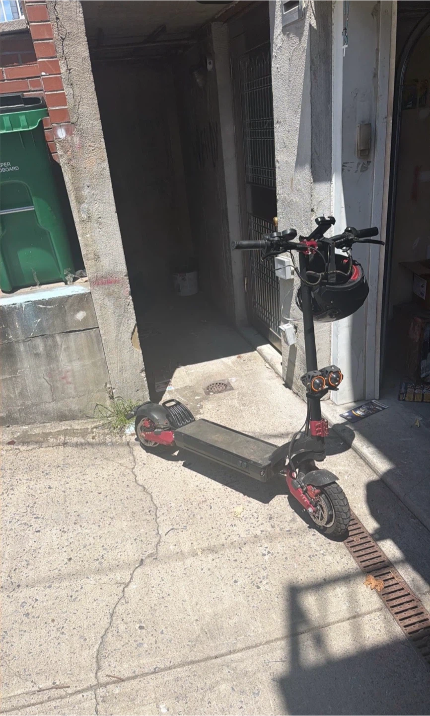 Electric Scooter with Helmet