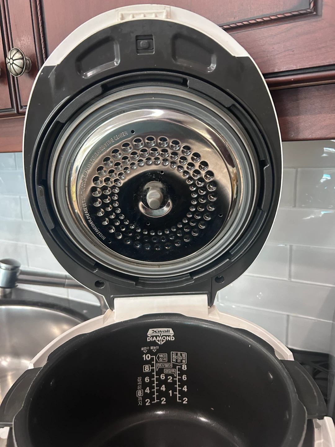 Cuckoo 10-cup Rice Pressure Cooker - photo 3