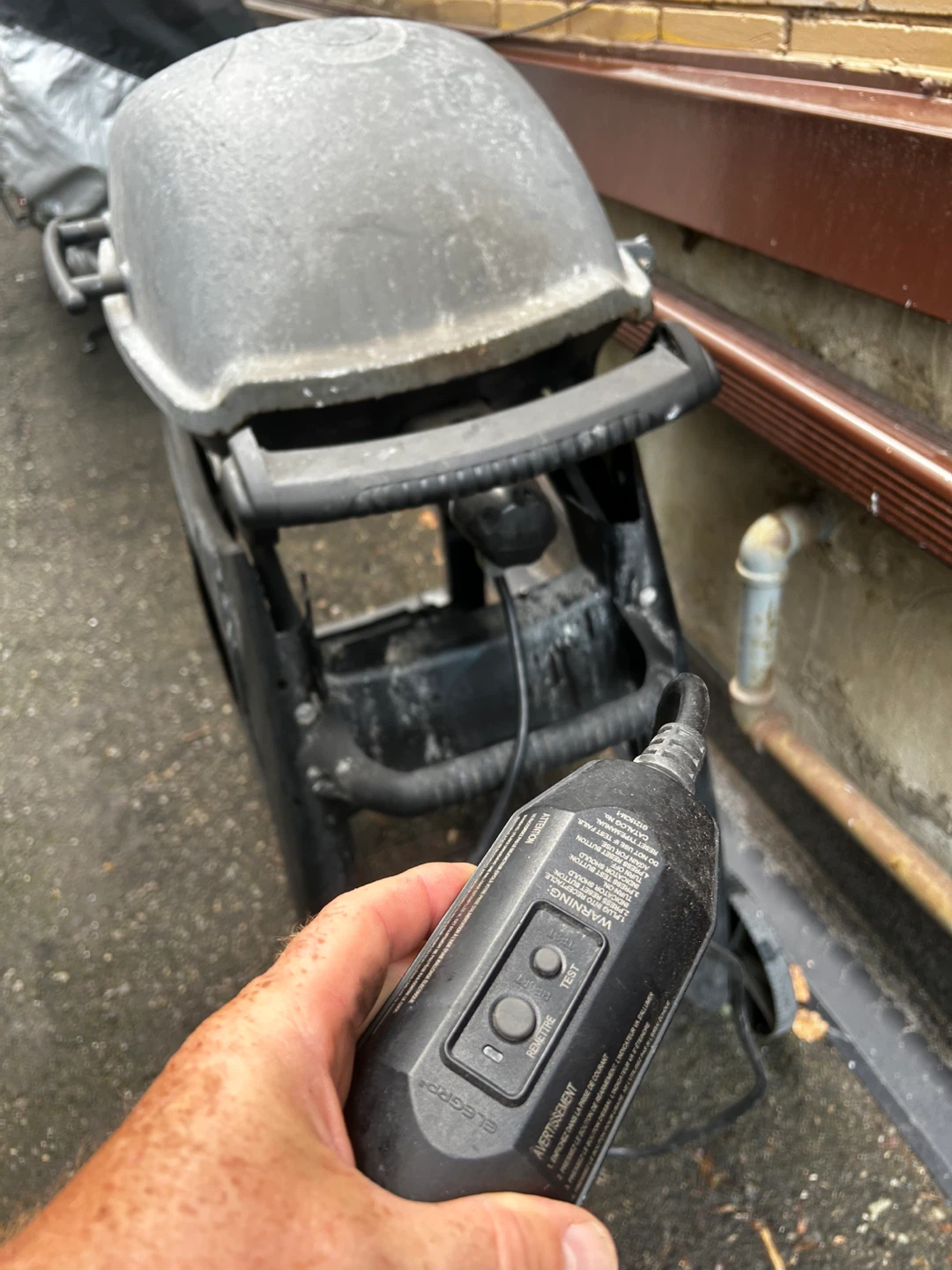 Weber Portable Electric Grill - photo 4
