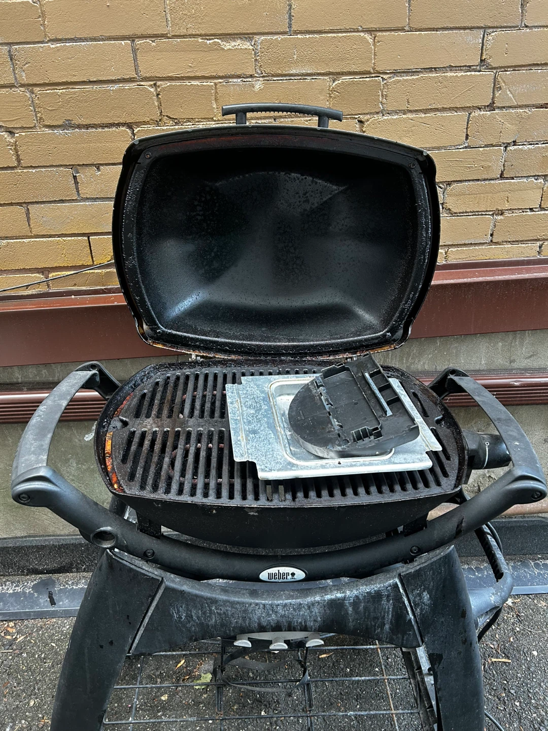 Weber Portable Electric Grill - photo 3