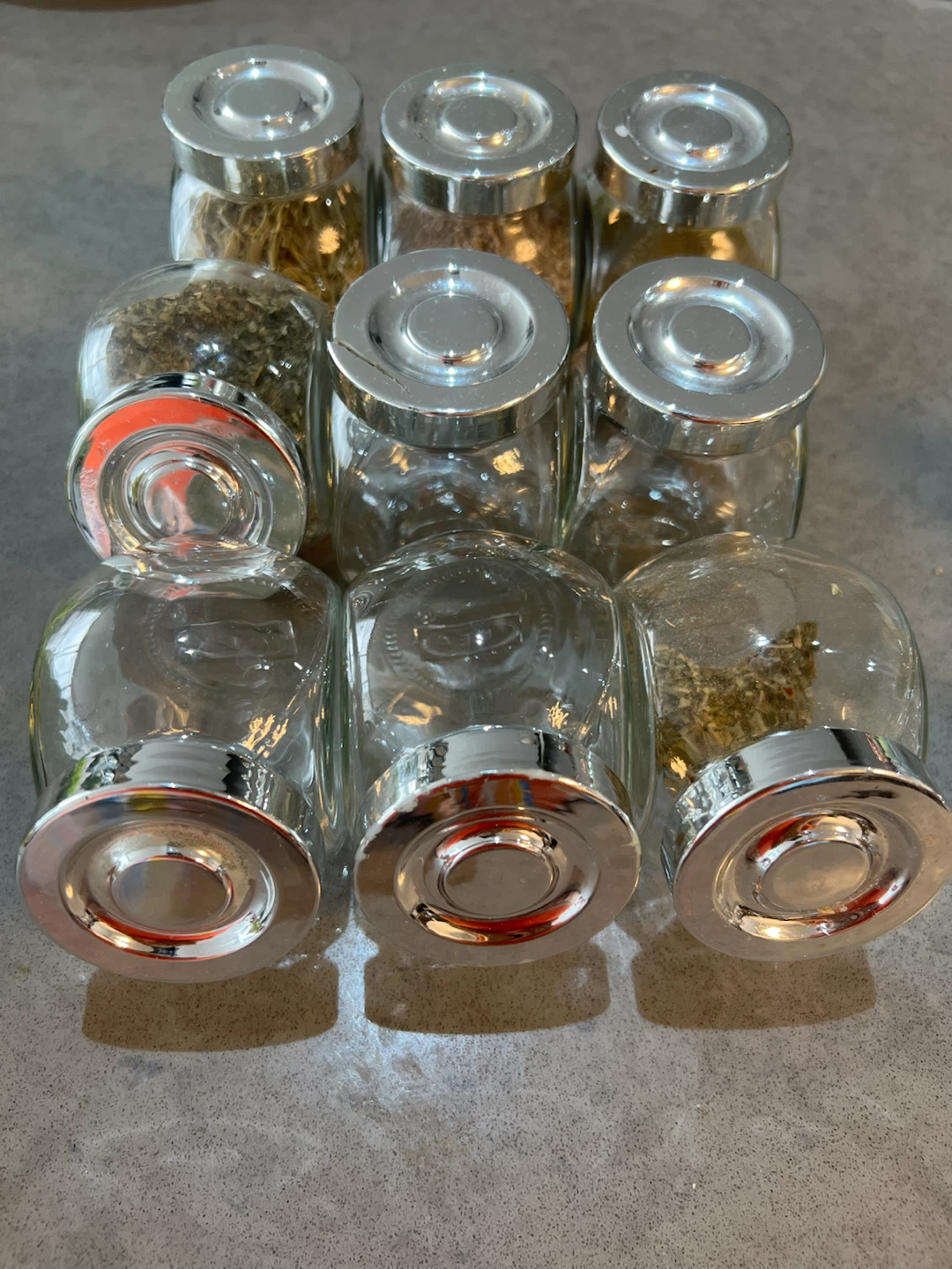 Set of 7 Glass Spice Jars with Silver Lids