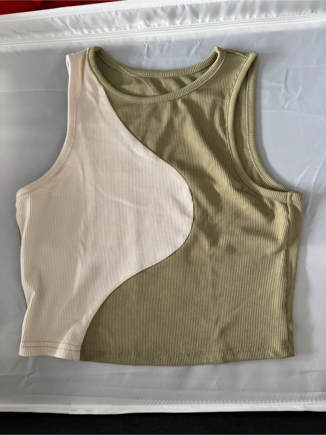 Two-Tone Ribbed Tank Top - M