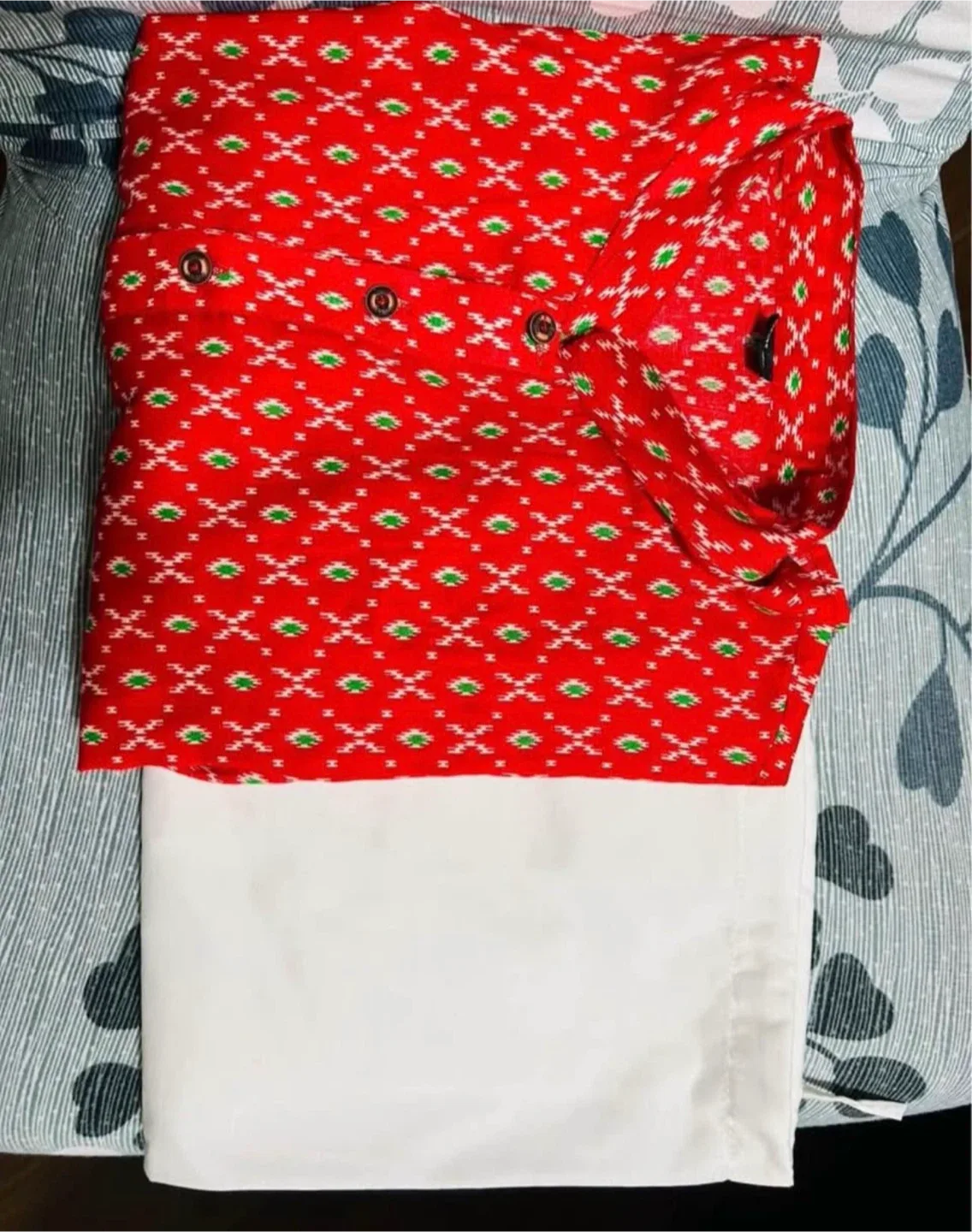 Red Printed Kurta with White Pyjama Set (men’s) - photo 2