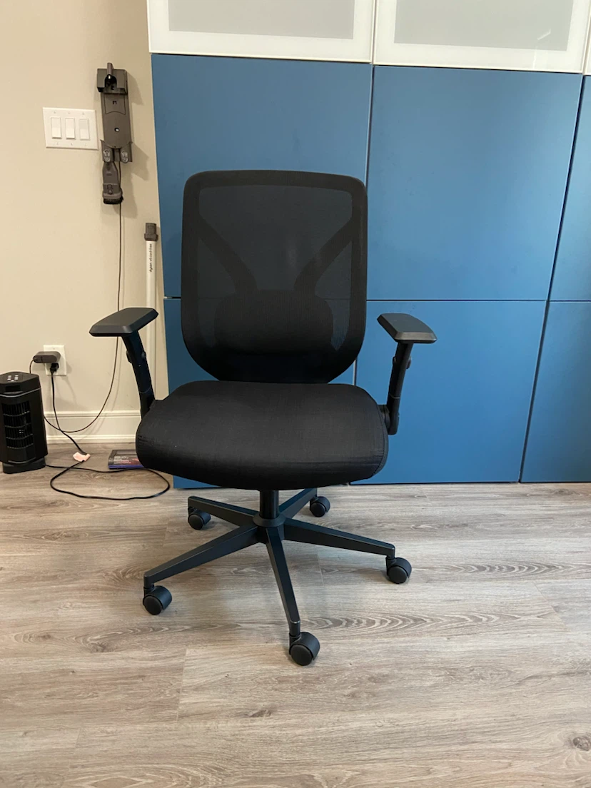Black Mesh Task Chair