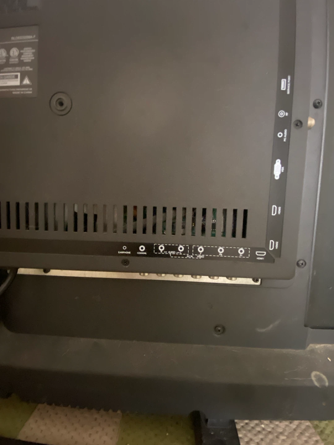 RCA 32” Flat Screen TV - photo 5