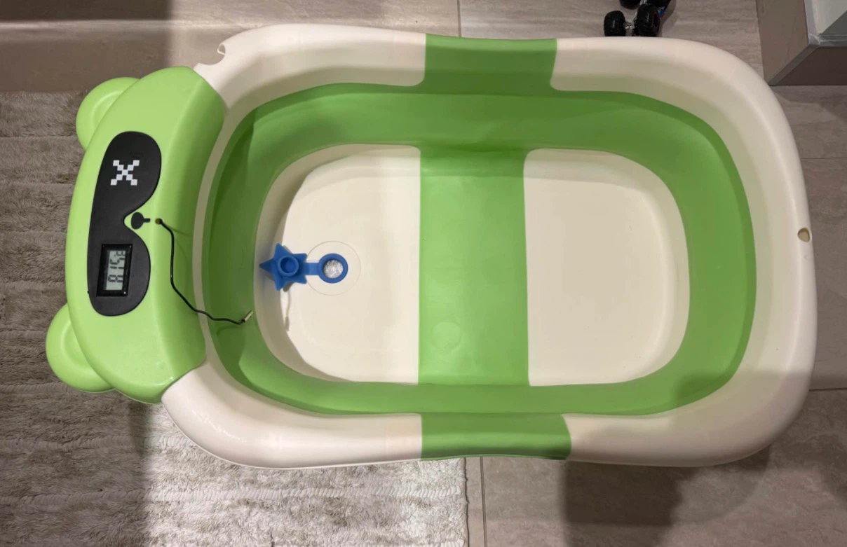 Baby Bathtub with Digital Thermometer - photo 2