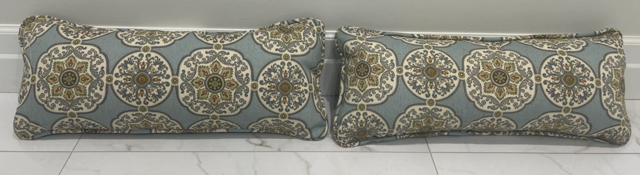 Set of 2 Decorative Throw Pillows $10 each or 2 for $15