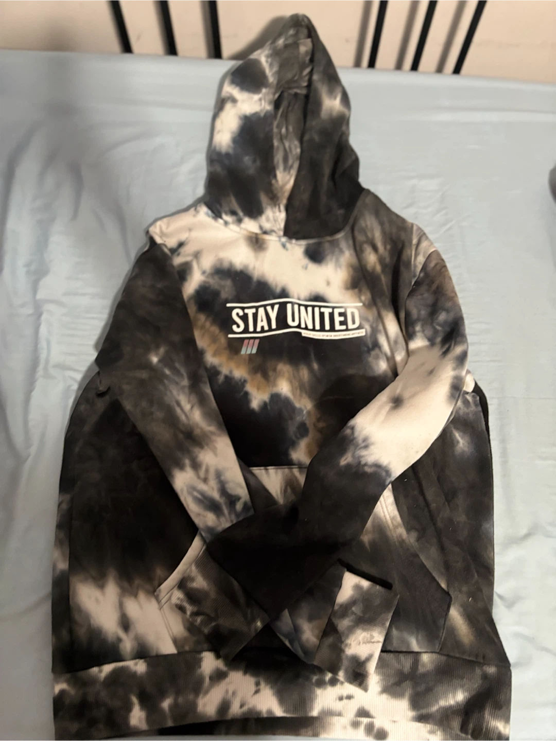 Urban Heritage Tie-Dye Hoodie - Size M