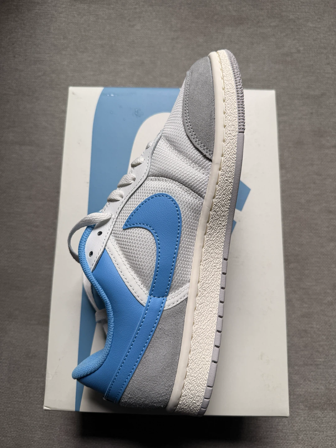 Nike Air Jordan 1 Skyline Low "Summit White/French Blue" Size 8 - photo 5