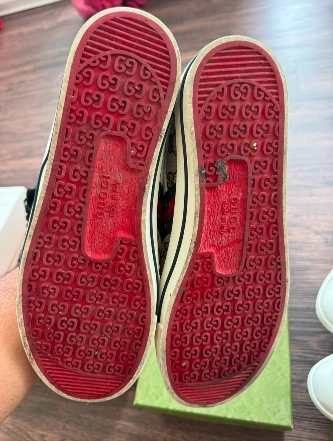 Gucci and LV lot of 3 Sneakers - photo 5