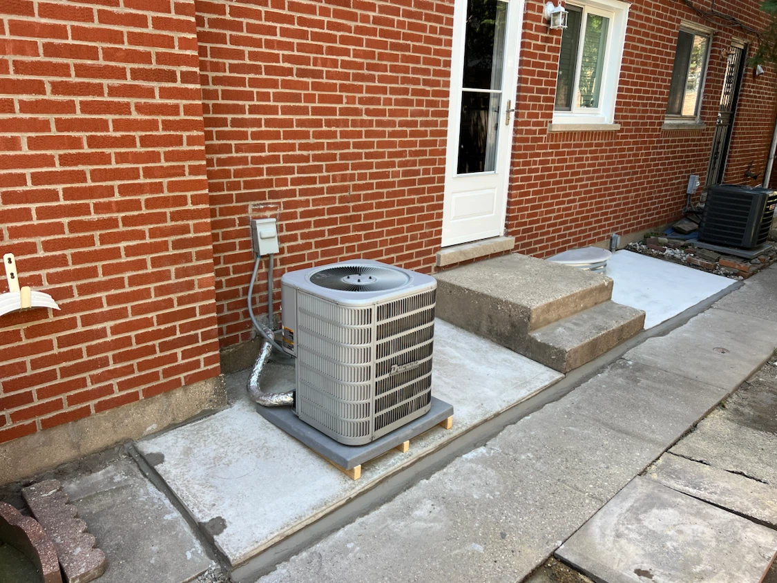 Chicago Concrete Work: Aprons, Steps, Walkways & Repairs⁠ - photo 2